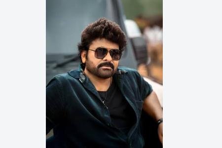 'కాకా'లో చిరు పాత్ర ఇదే.. స్వయంగా లీక్ చేసిన మెగాస్టార్!